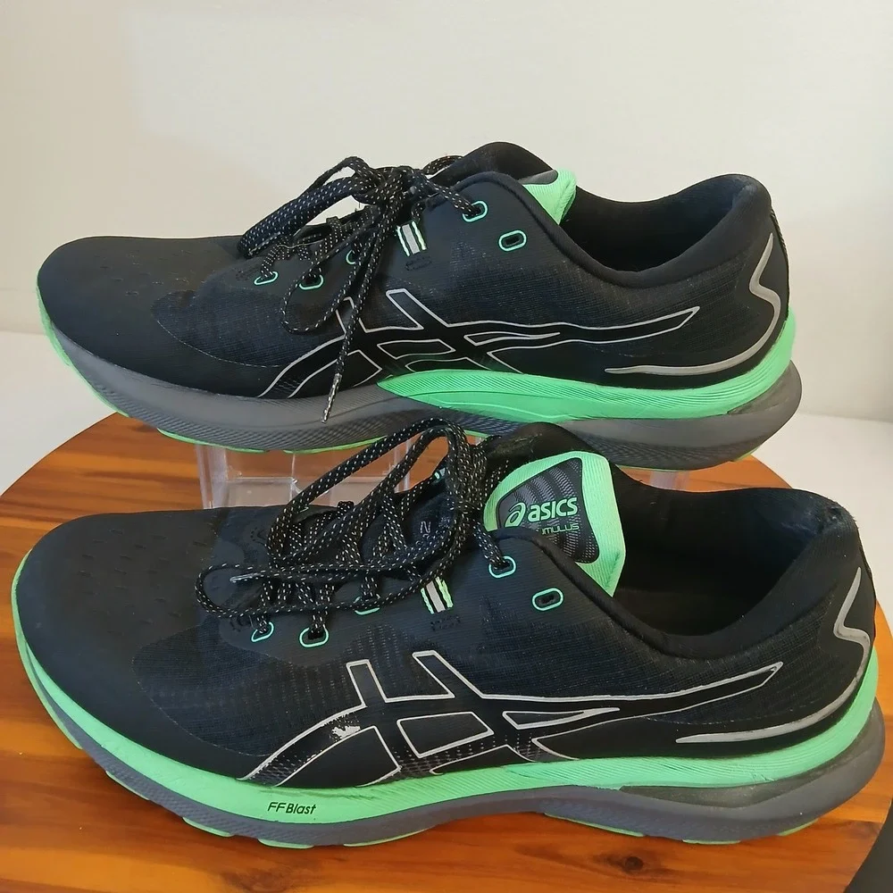 ASICS GEL-Cumulus 24 Men 14 Black Green Running Shoes Sneakers 1011B468